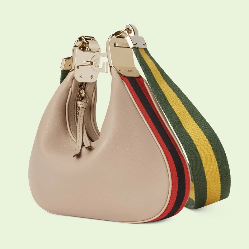 發音宛如鉤子開關閉合所發出的聲音。