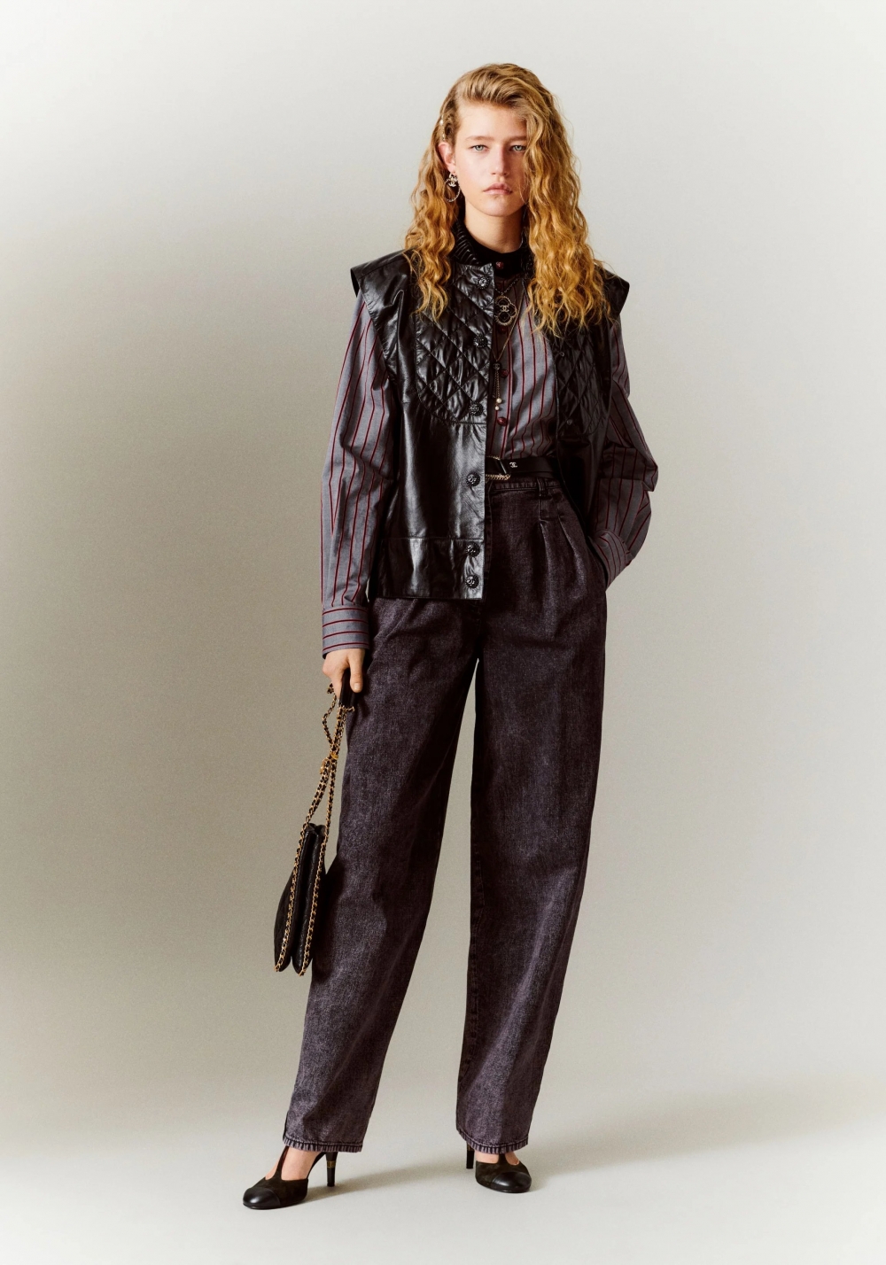 戴起來也十分俐落帥氣的氛圍。