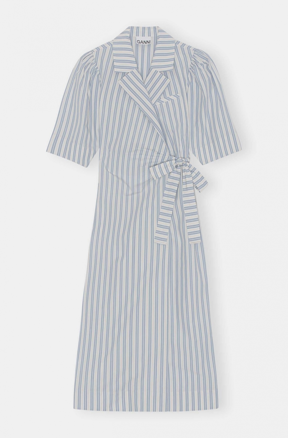 又或是這一款藍白配色的連身裙。