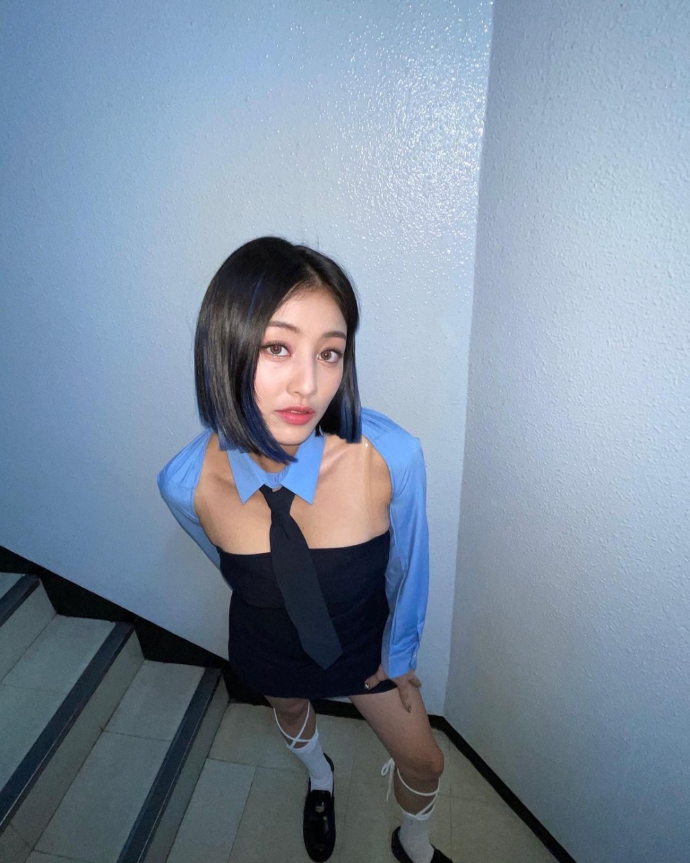 俐落的齊短髮,讓你看起來更有氣勢。