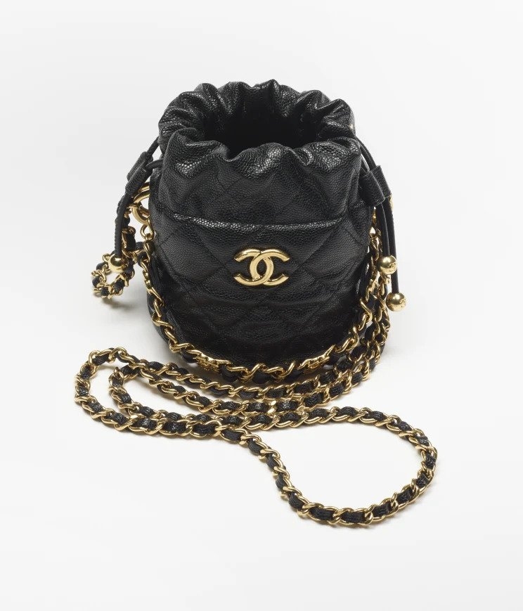 束口的方式作為開合。