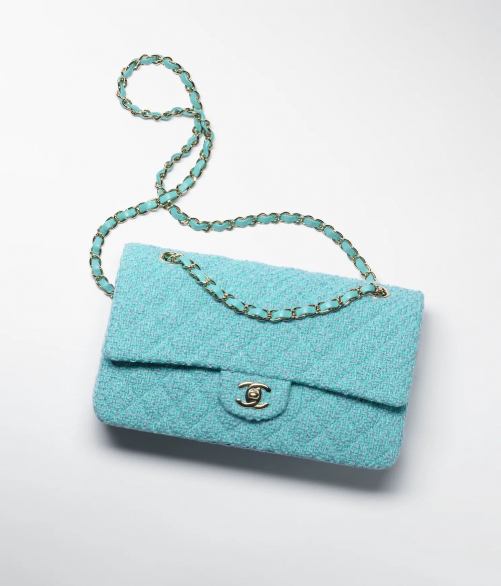 CHANEL Classic Handbag經典款。