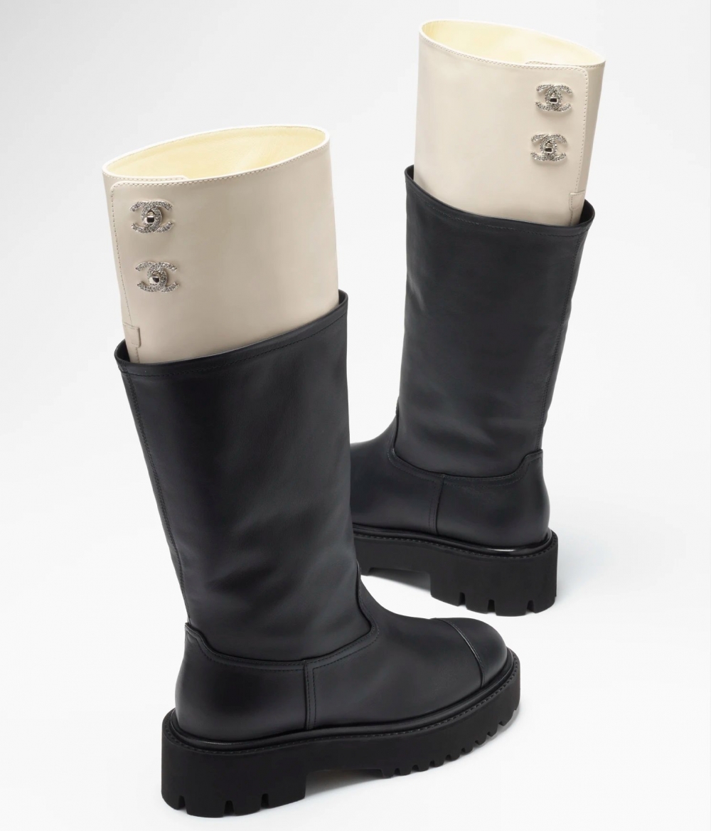 黑白撞色讓它整體看起來更典雅。