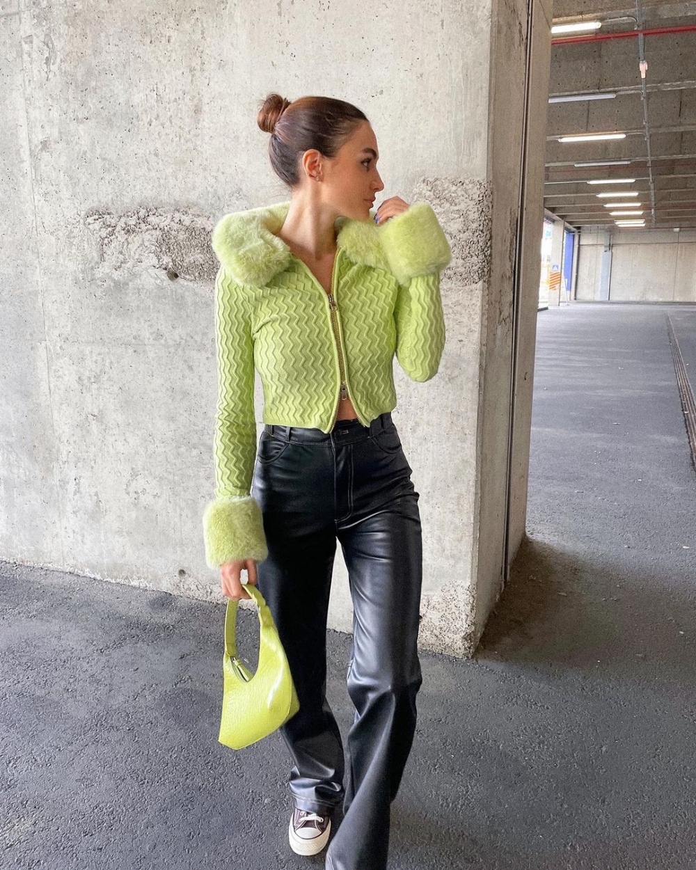 能挑選有著皮草元素的單品。