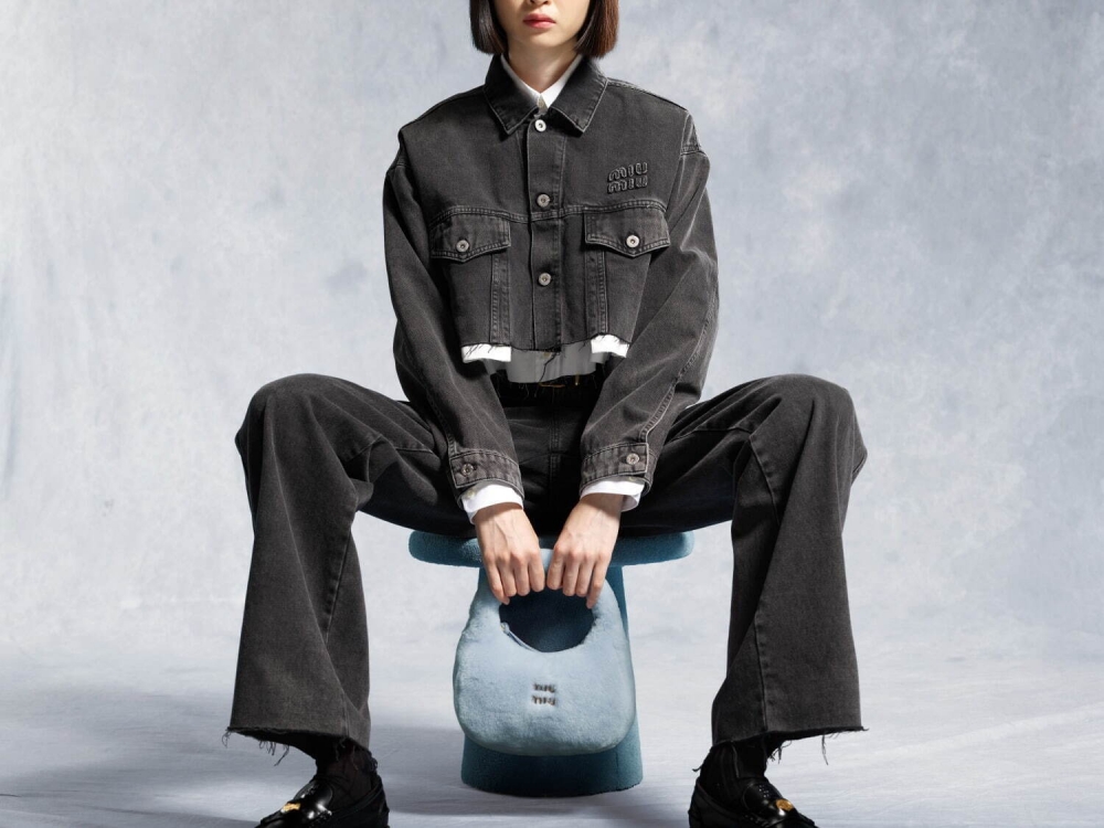 一直以來熱賣的Wonder系列換上羊毛材質。