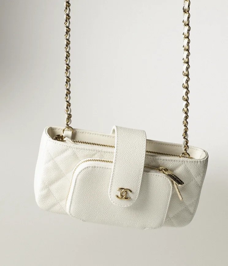 直擊人心的俏皮：CHANEL、Gucci、CELINE本季皮革手機包！