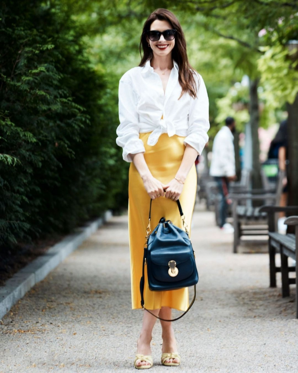 讓她展現清新脫俗的氣質。