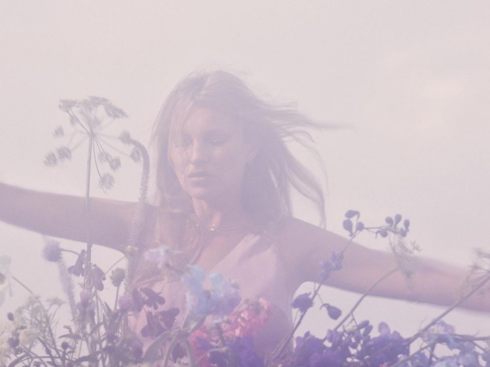 COSMOSS是為現代的生活旅程創造的自我保養。