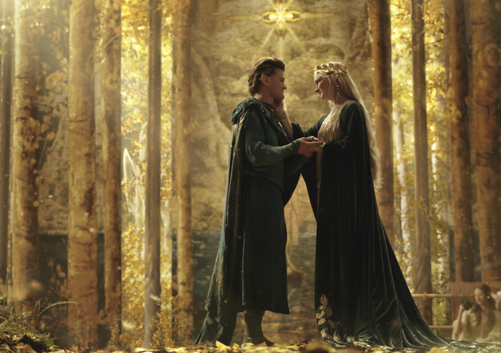 她在劇中化身仙氣十足的精靈女王。