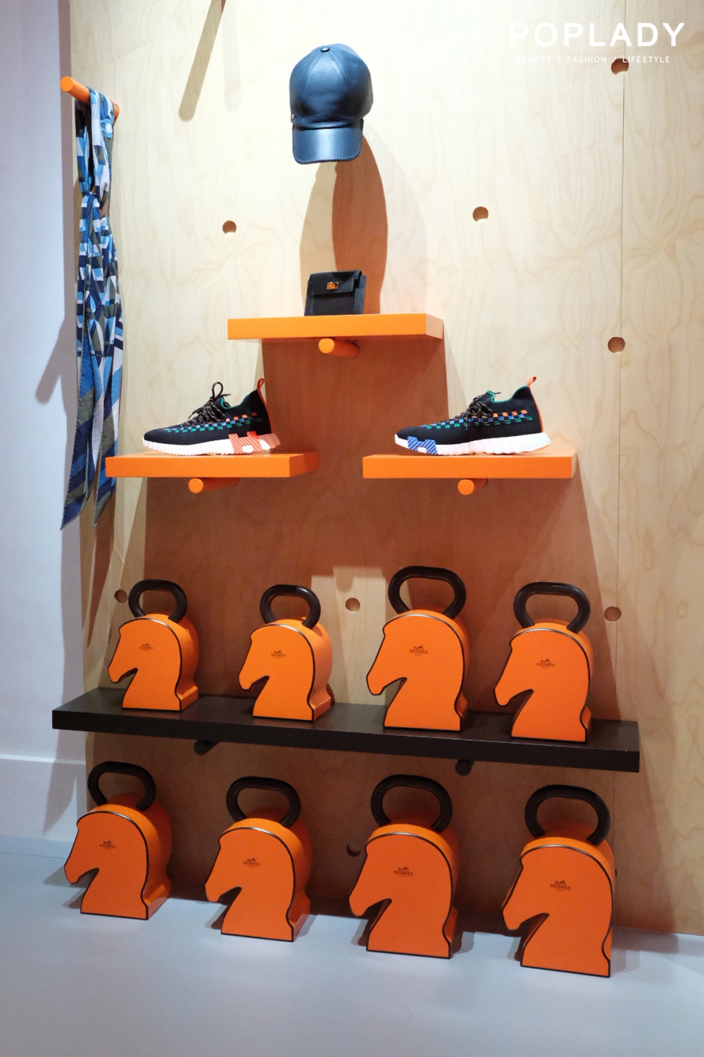 特製的馬頭壺鈴超可愛。