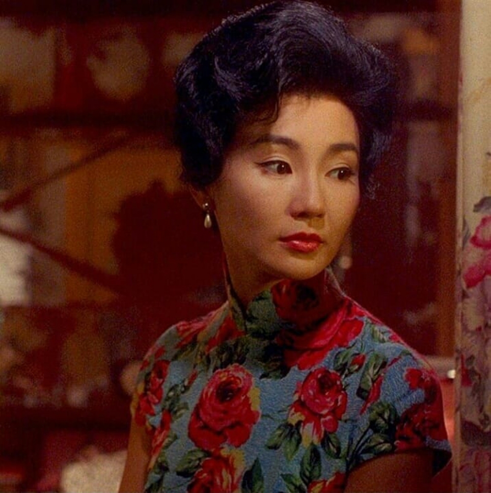 蘇麗珍(張曼玉飾演)的眼尾上挑眼線,也是妝容重點之一。