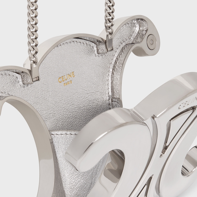 造型感十足的設計更是讓它相當迷人。