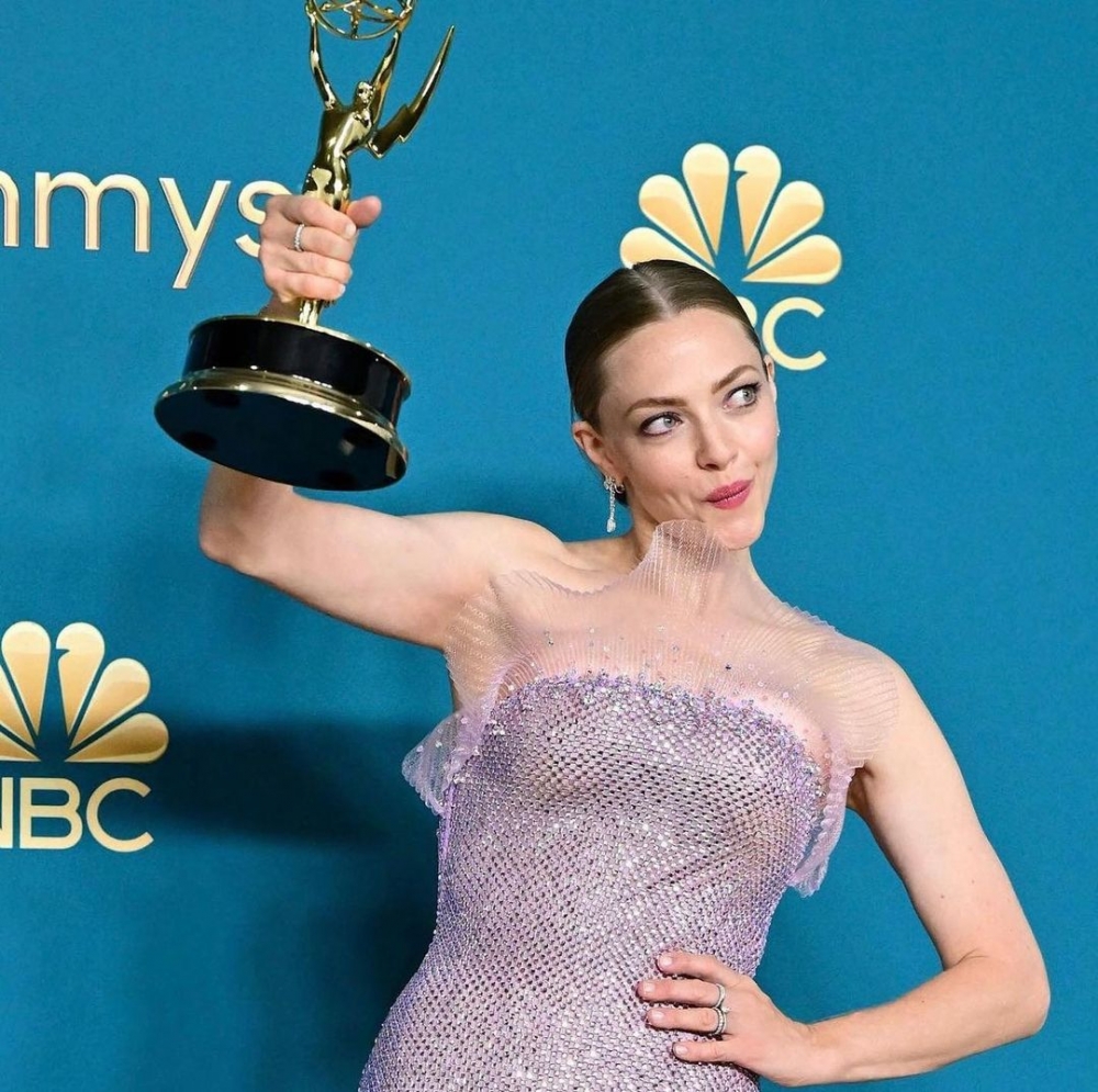 她這次奪得最佳迷你影集或電視電影女主角的獎項。