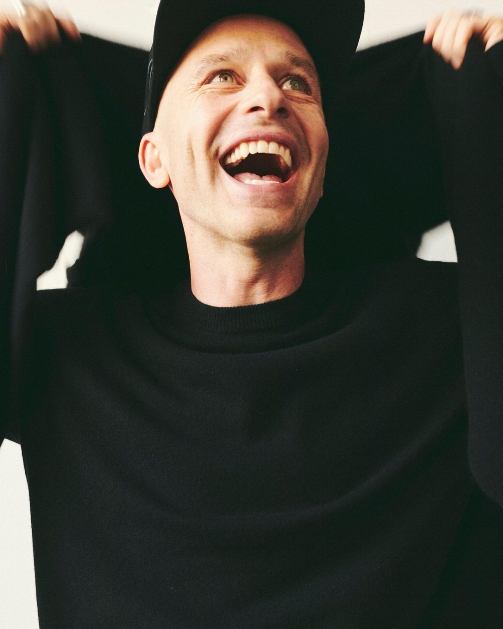 完美融入任何秋冬裝扮。