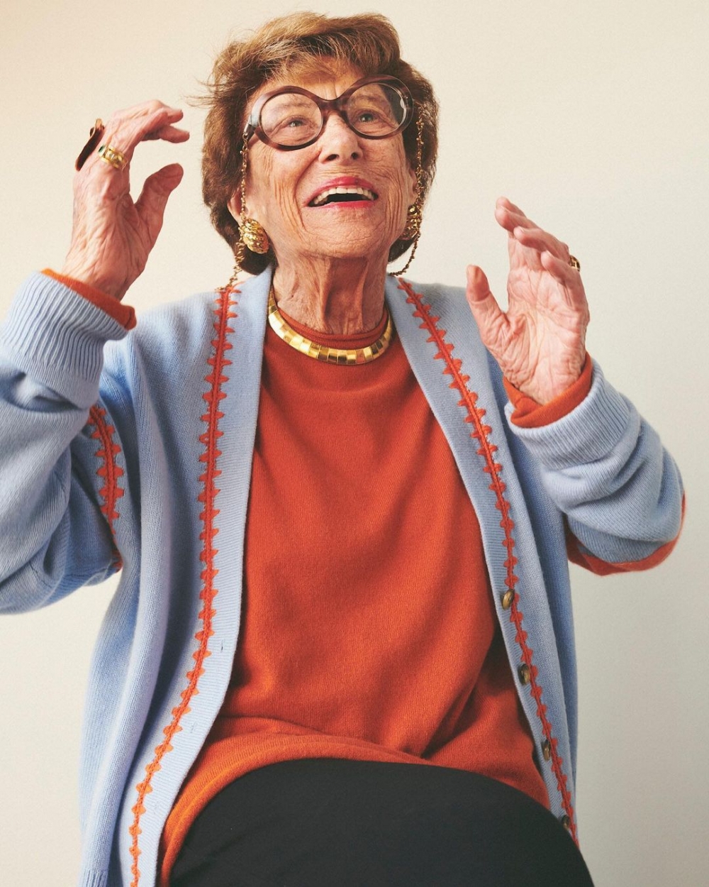 不分年齡、不限性別的針織品。