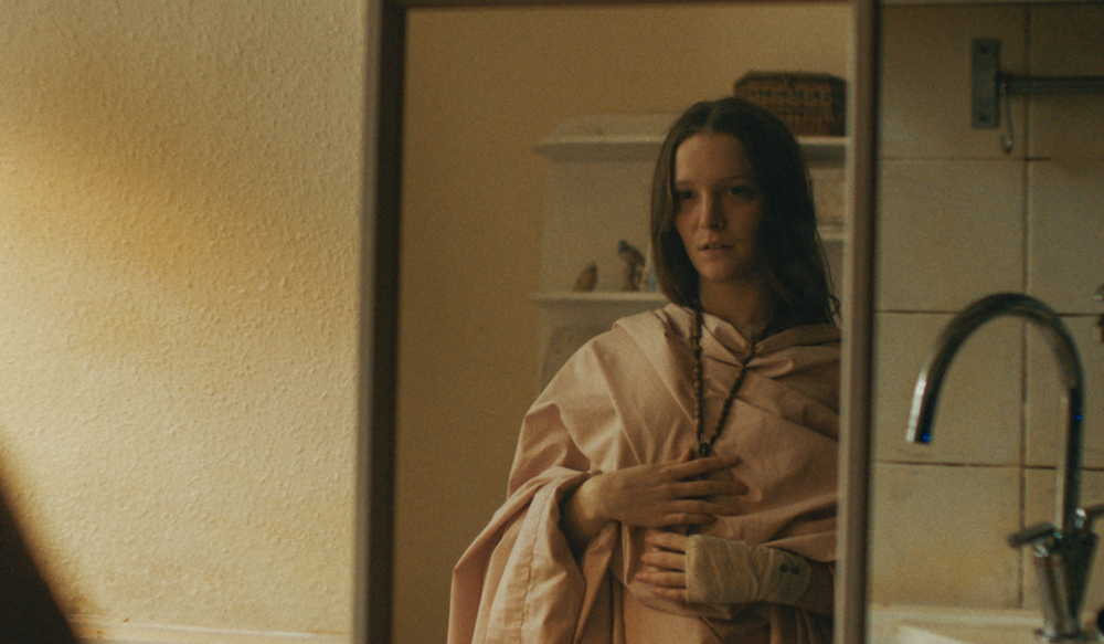 在這次的作品之前，她的代表作之一《Saint Maud》。