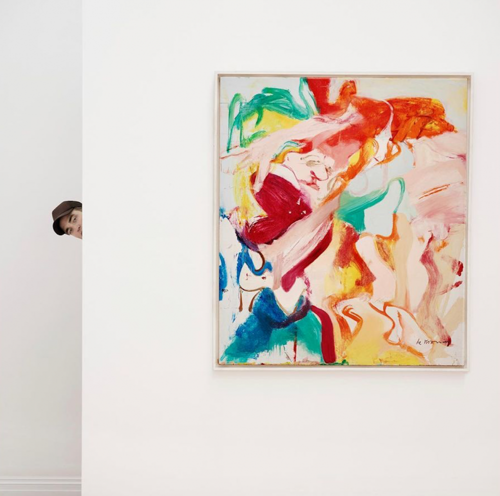 他這次挑選了欣賞的畫作。