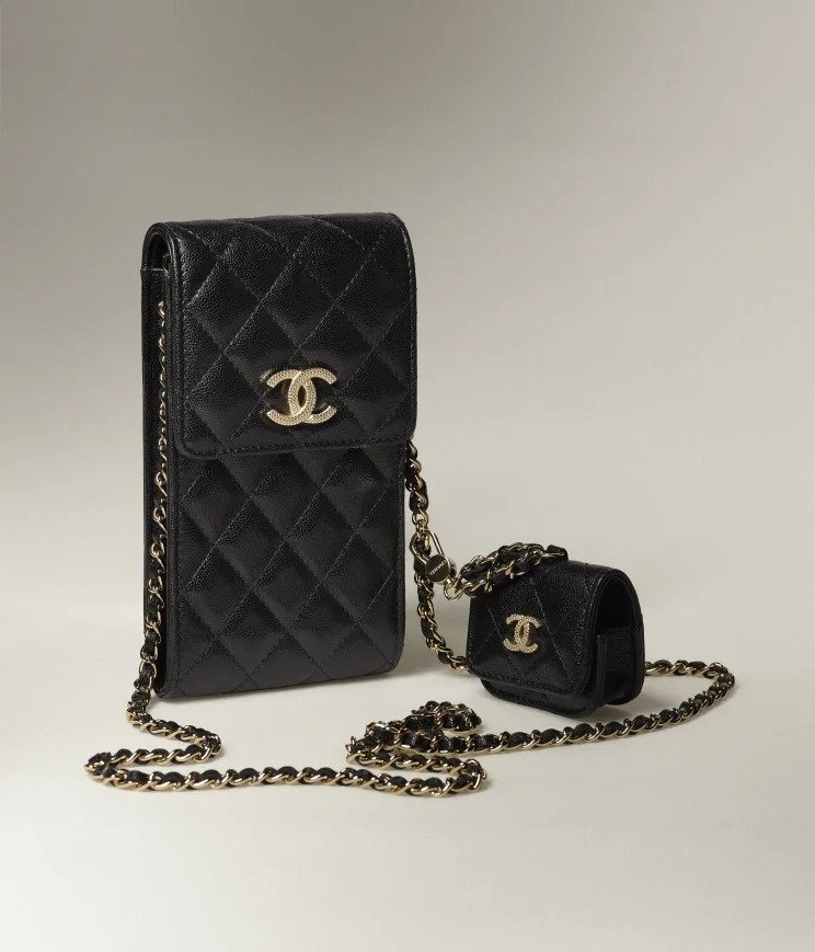 額外附有一個Airpods Pro Case。