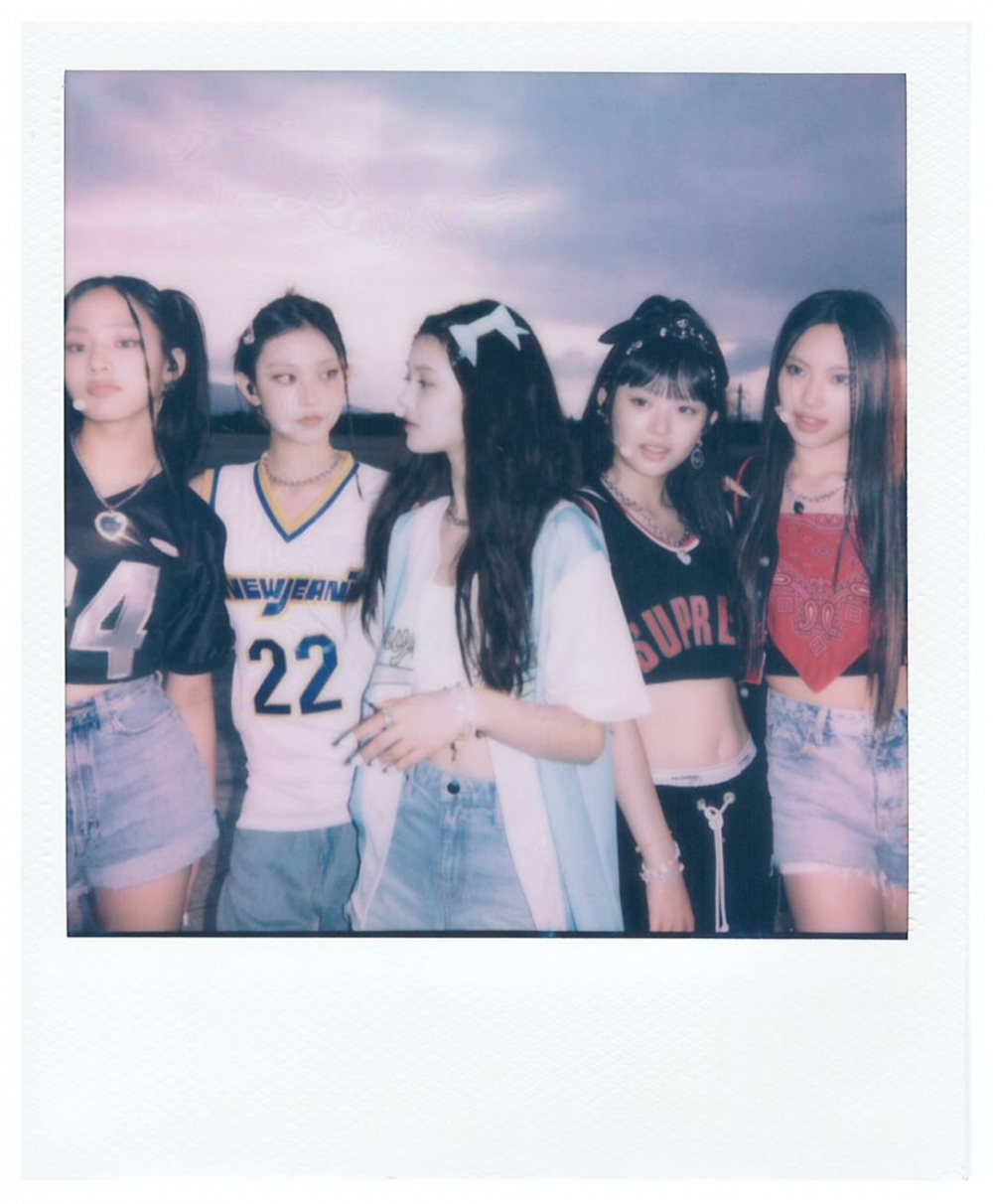 New jeans是2022年最具話題性的「怪物新人女團」