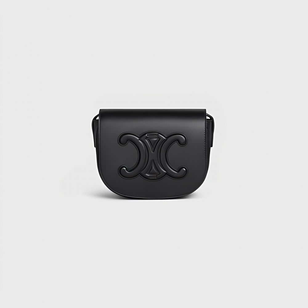 翻蓋與弧形的設計讓它格外出眾。