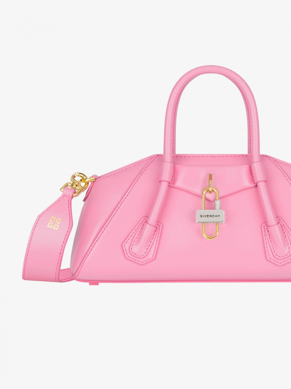 經由解構重組後換上橫向結構