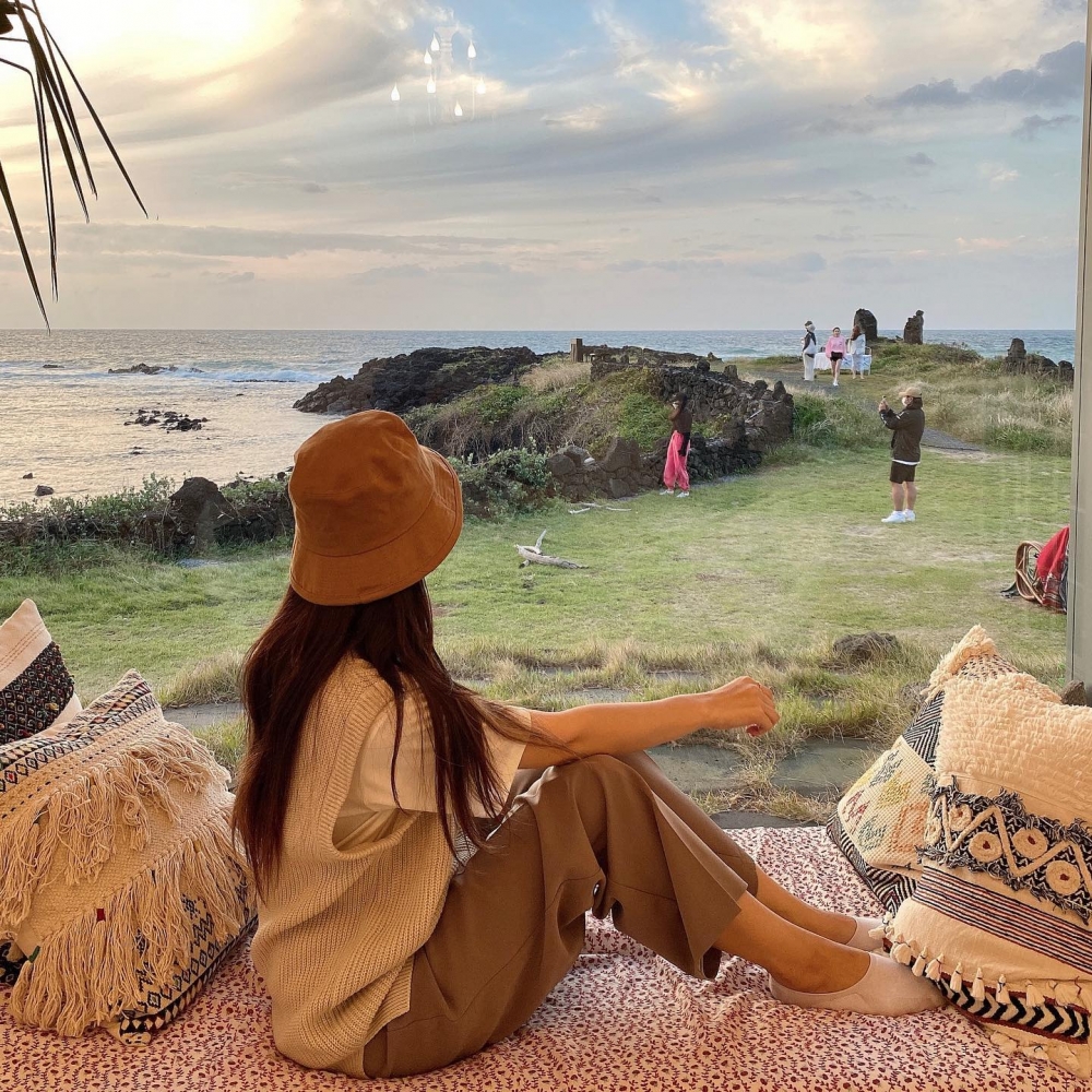 回望過往，每一段愛情都是我們人生的一幕而已。