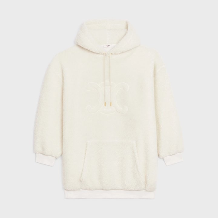這款Oversized Triomphe Hoodie in Fleece Off White帶有可愛的氣質。