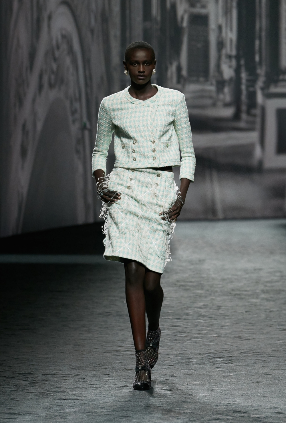 綠色的款式也非常時髦!