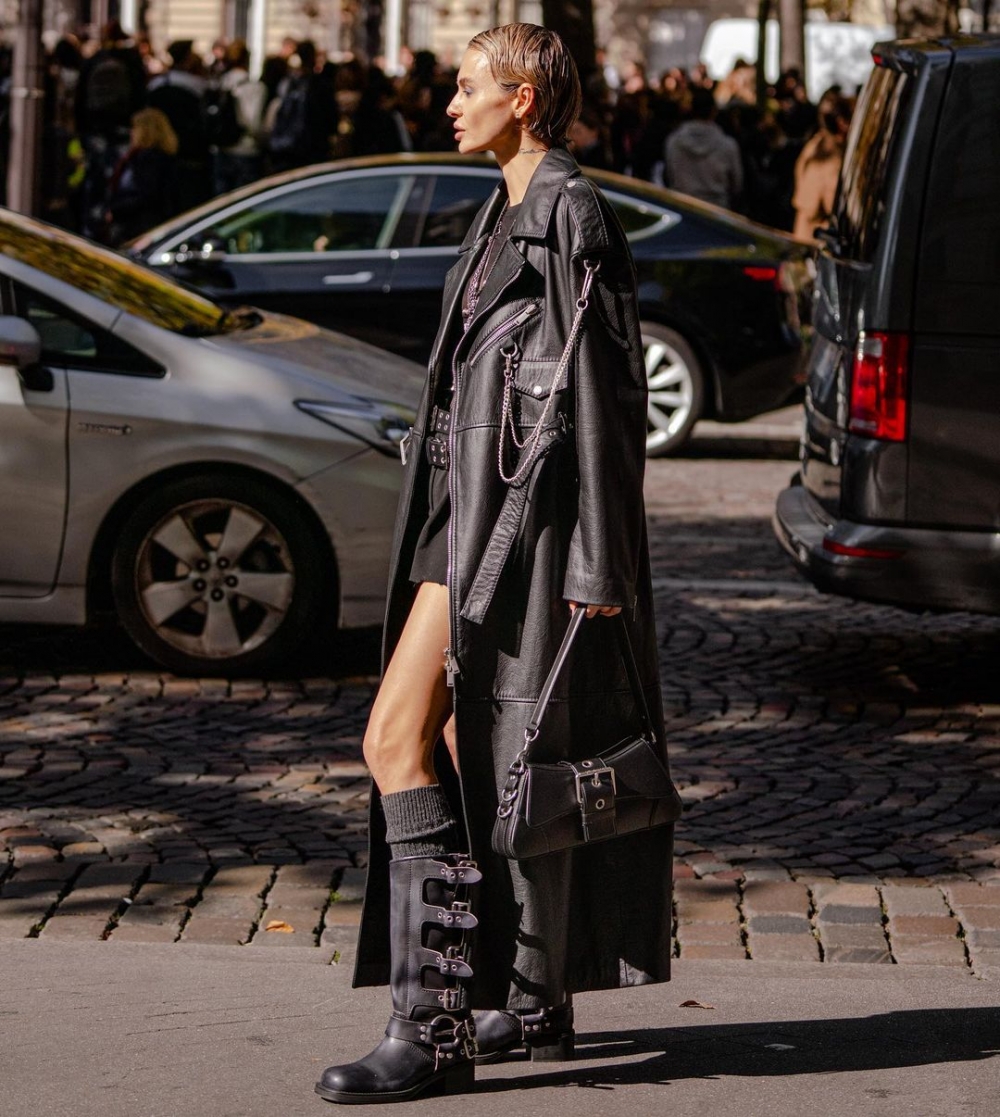 Miu Miu皮革騎士長靴成為本季熱門潮物