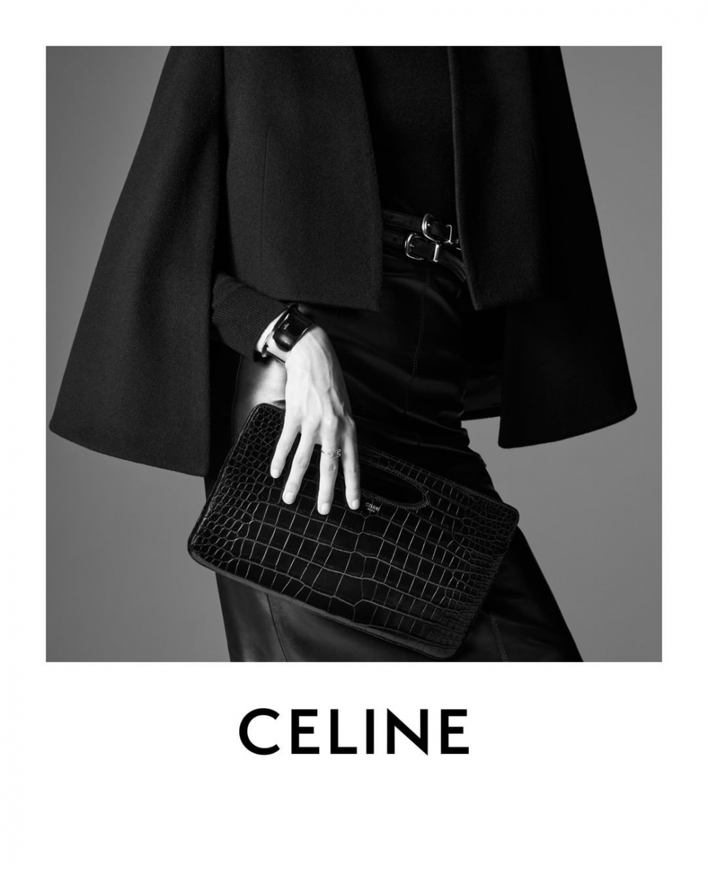 CELINE將手袋都換上低調內斂的黑色