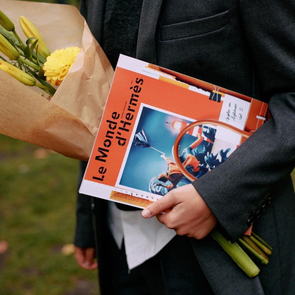 還不在週末去帶本雜誌和花束回家?