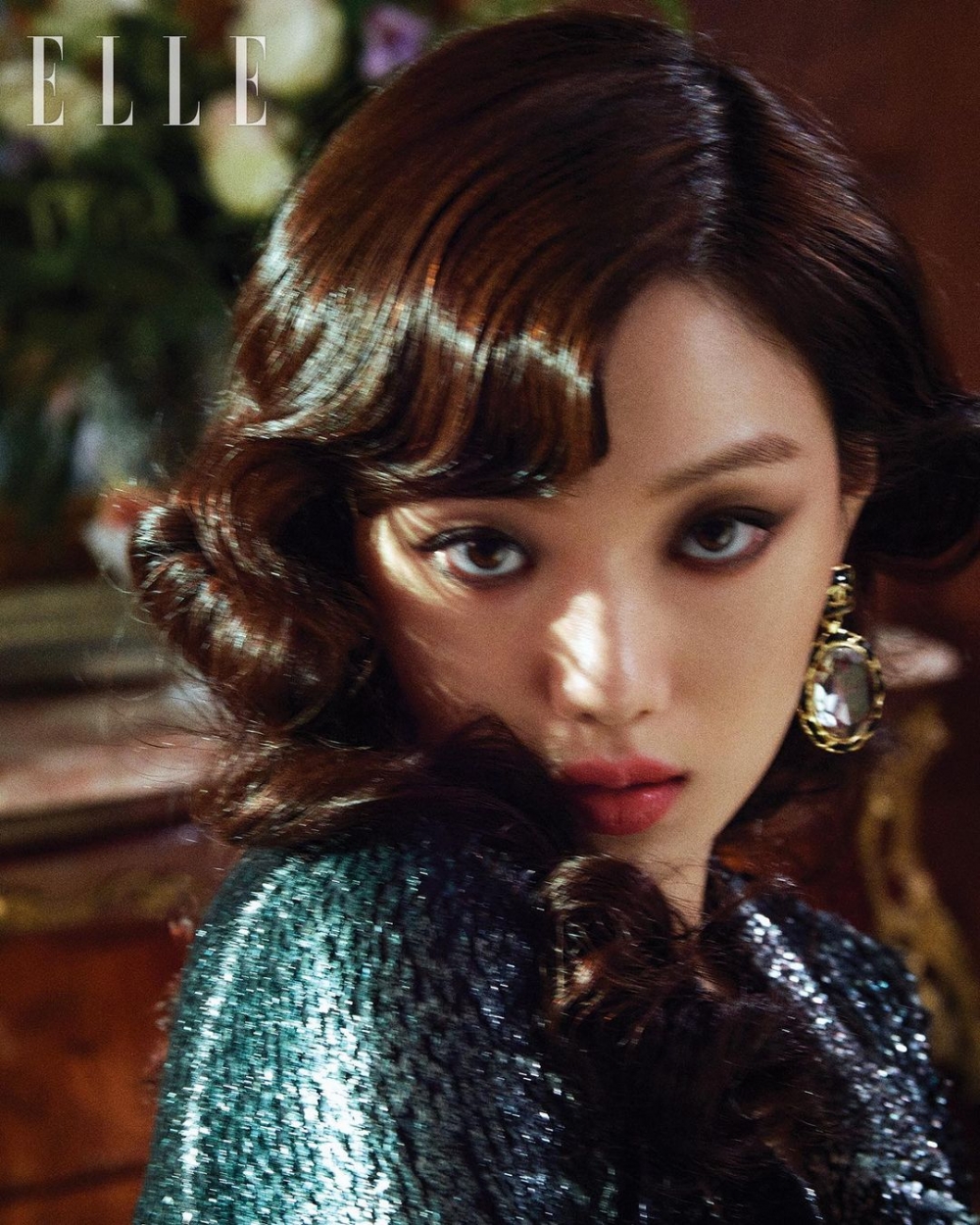 甚麼叫美得令人屏息,李聖經這次的畫報就是完美的答案。