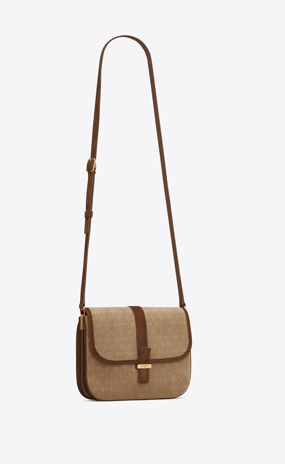 整齊的YSL字母標誌排列。