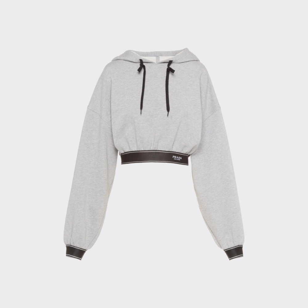 Prada之中推出的休閒款式。