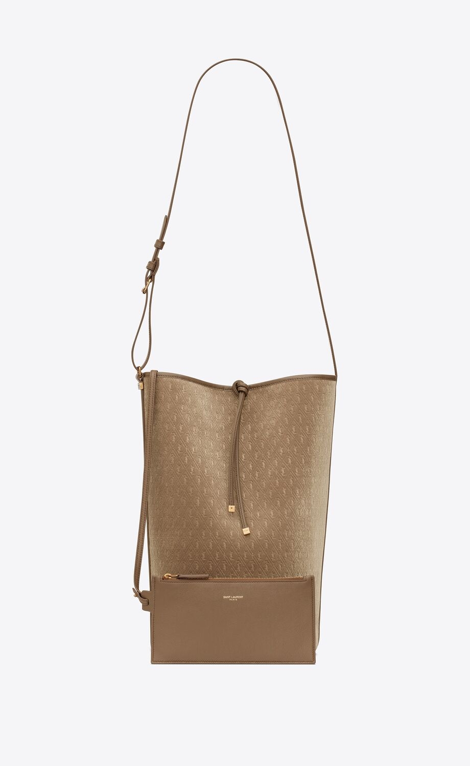 賦予一個可拆卸的拉鍊收納袋。