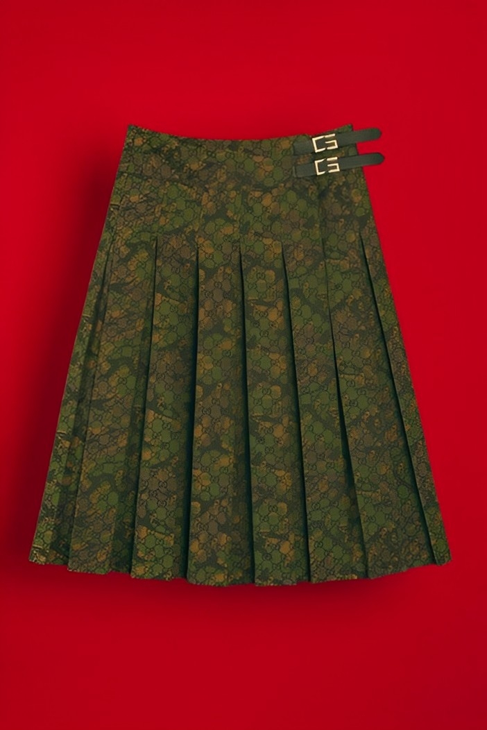 帶點學院風的百褶裙也在這次的系列之中。