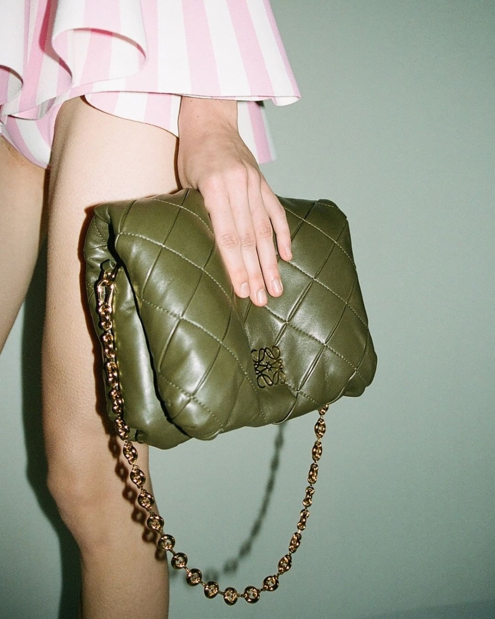 枕頭感的Puffer Goya手袋也奉上新設計。