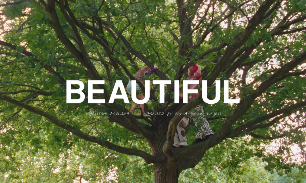 2022年的《Beautiful》 ，令人耳目一新的版本。