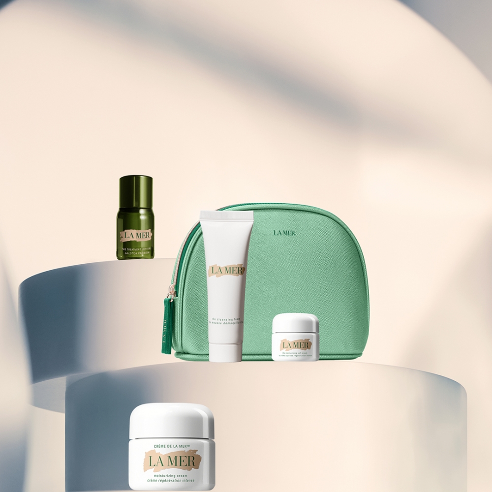 「海洋修護套裝」包括:Crème de la Mer 精華面霜 30ml、The Cleansing Foam 潔面泡沫 30ml、The New Advanced Treatment Lotion 全新昇華版肌底修護 液 15ml及 The Moisturizing Soft Cream 精華柔潤乳霜 7ml。