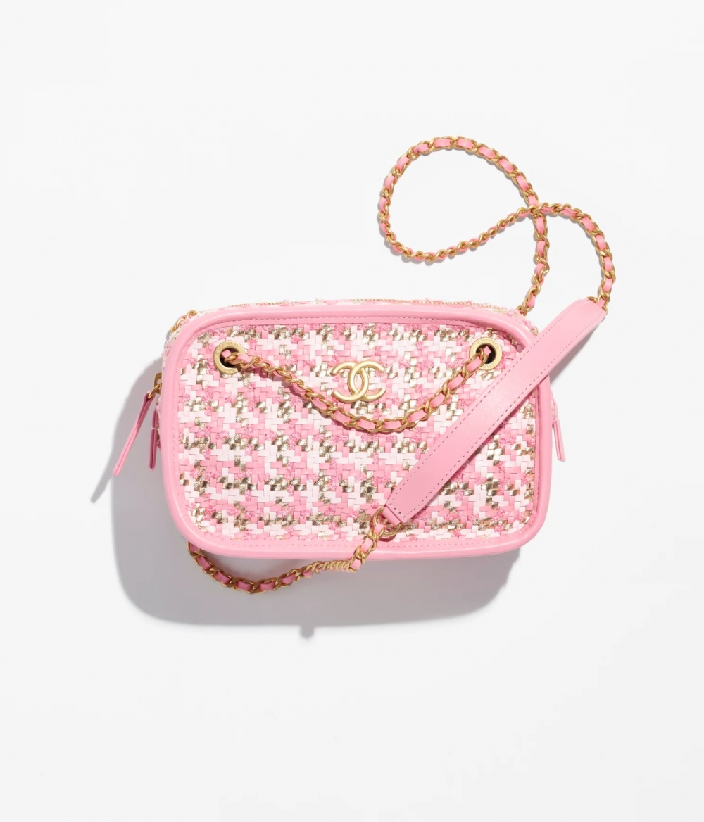 換上夢幻粉紅色的Small Camera Case。