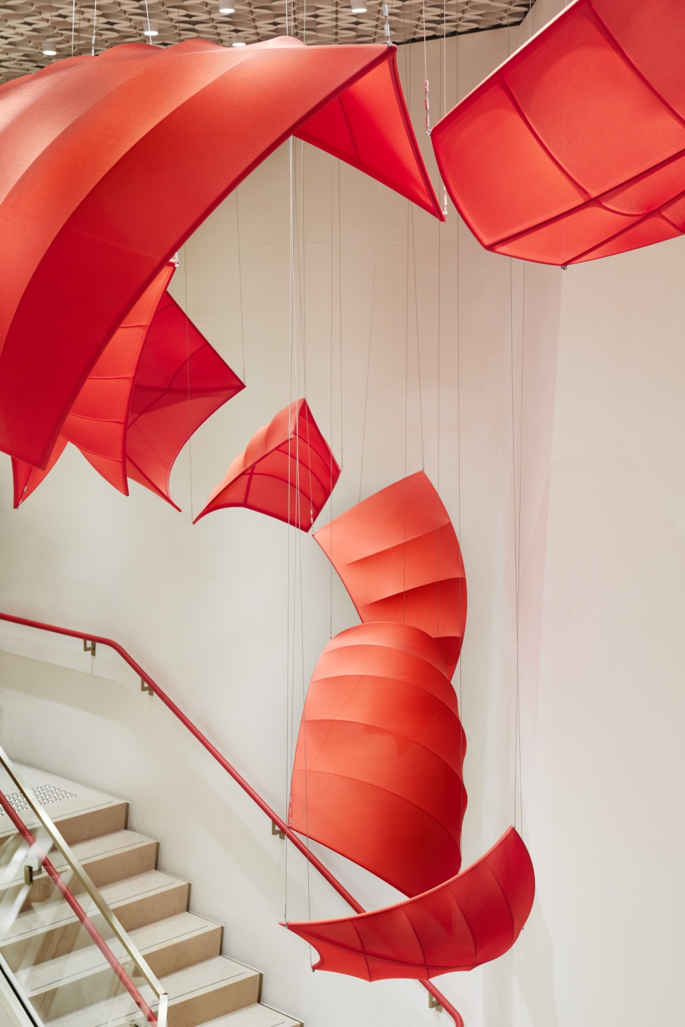 室內的設計也很高級。