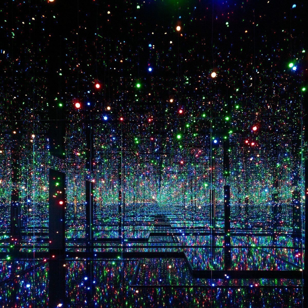 《無限鏡屋——飛向宇宙的舞動之光》(2019)。