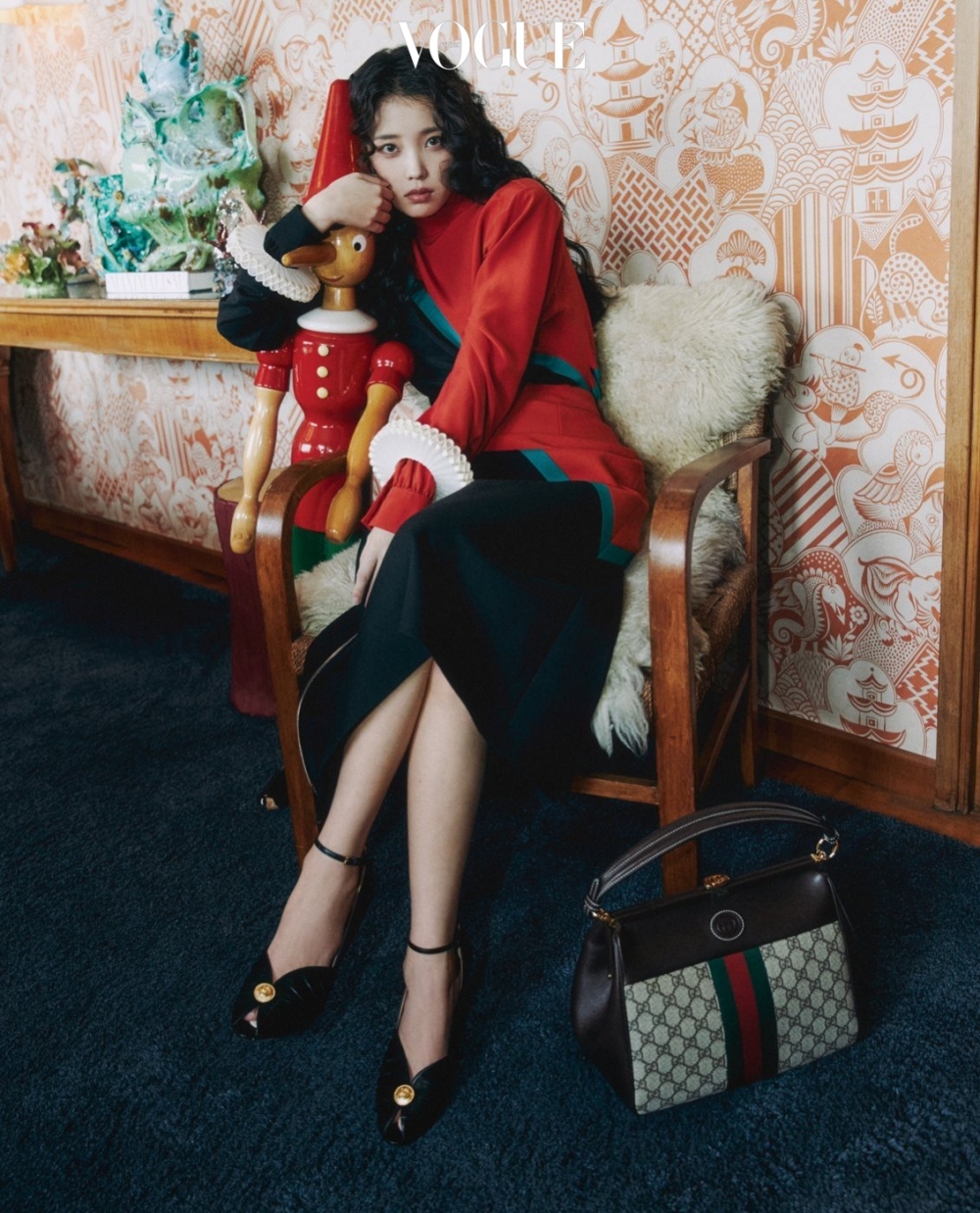 IU身穿Gucci標誌性色彩組合