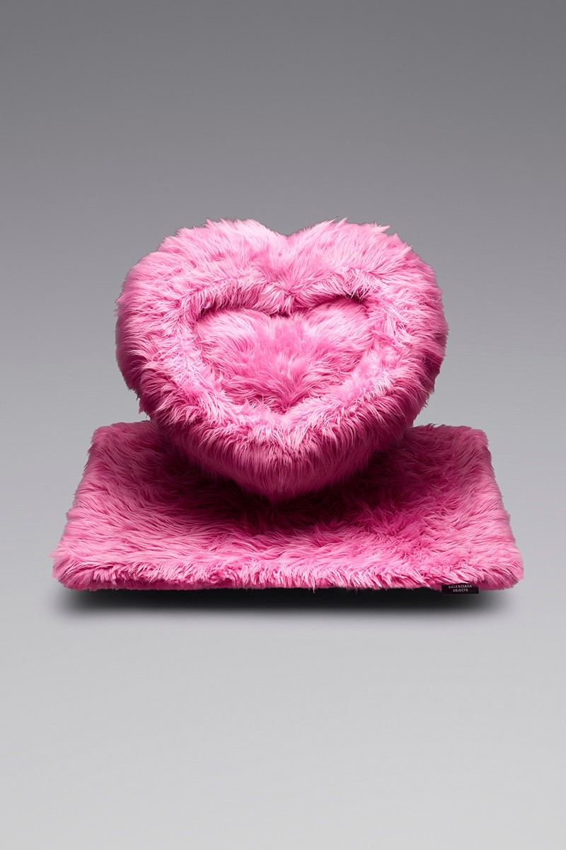 甫釋出即造成轟動的寵物系列