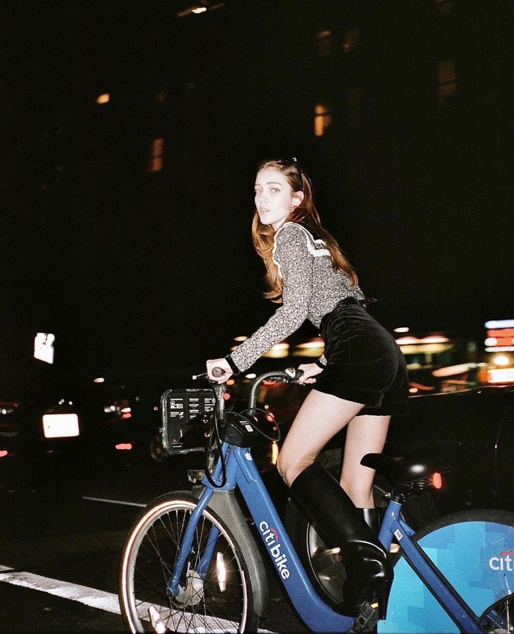 被譽為是Emma Watson與Winona Ryder混合體