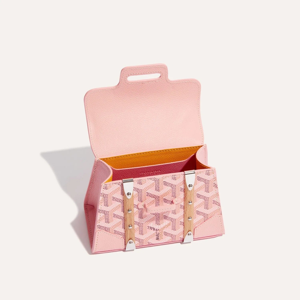 可選擇搭配或不搭配肩帶。