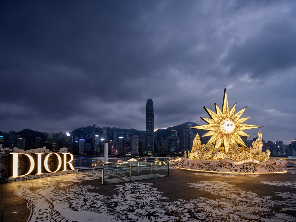 晚上特別閃耀奪目。