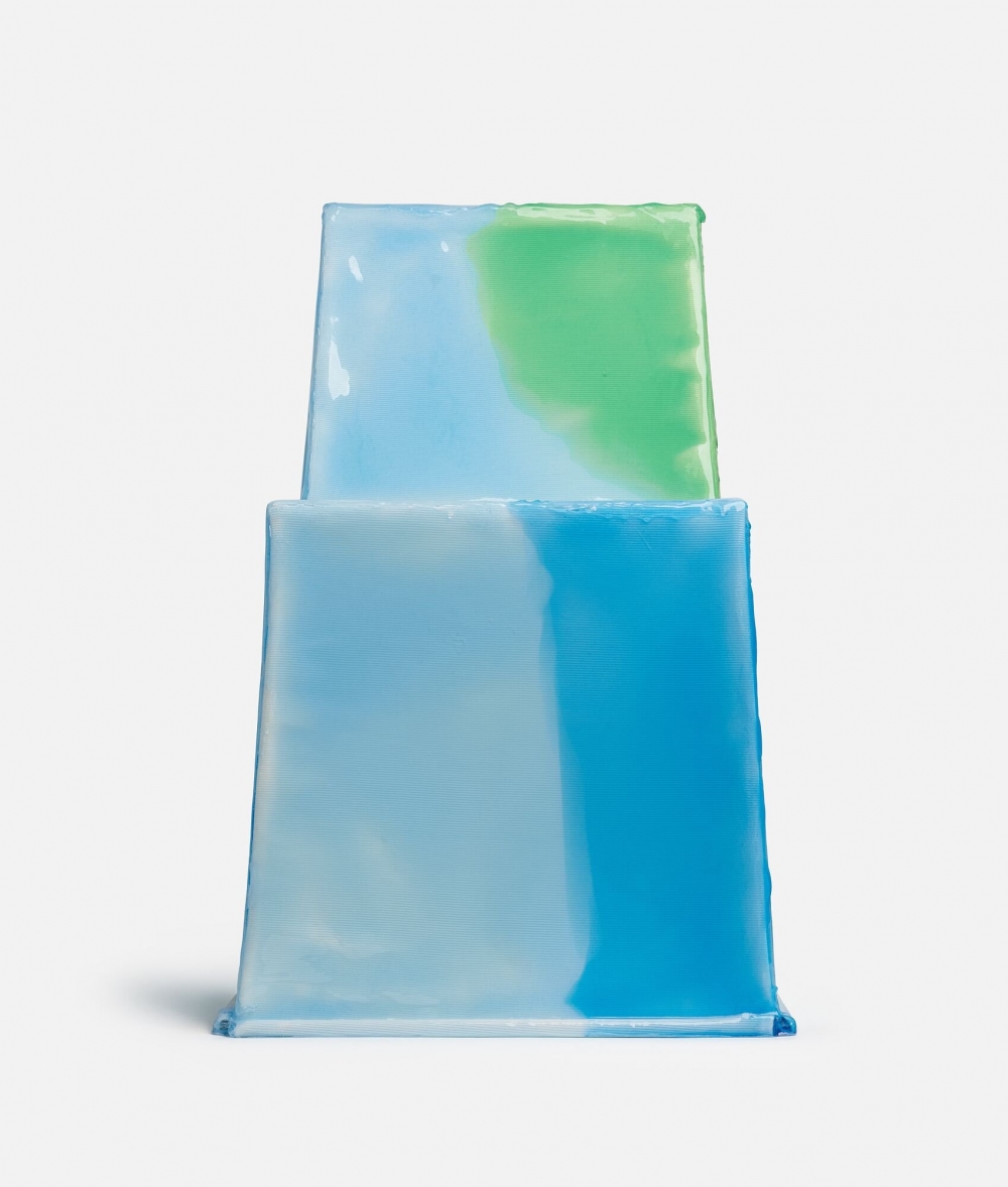 淡雅的藍色搭配上質感的綠色。