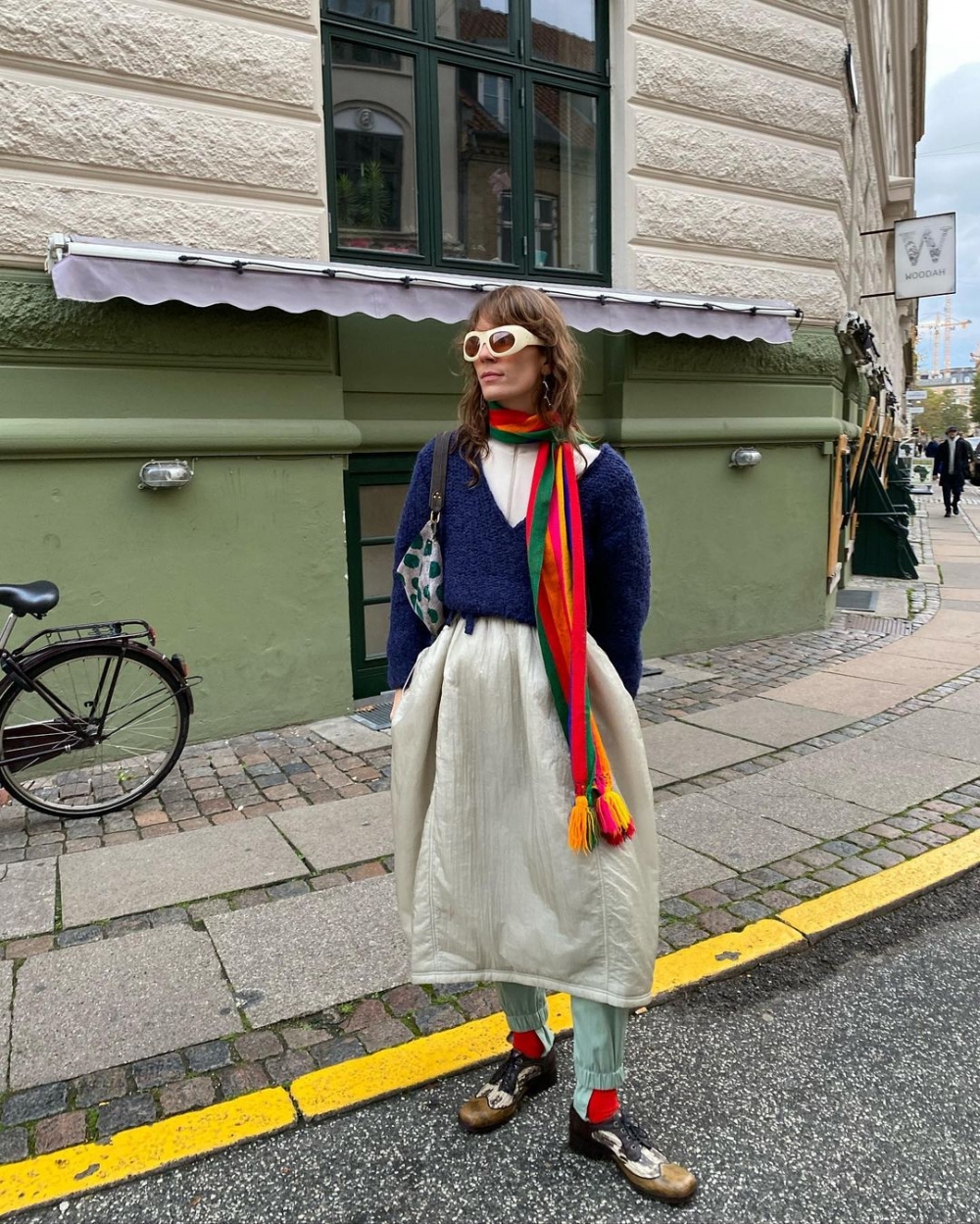 看見Kathrine Maron帶來繽紛穿搭，為你帶來嶄新的靈感。