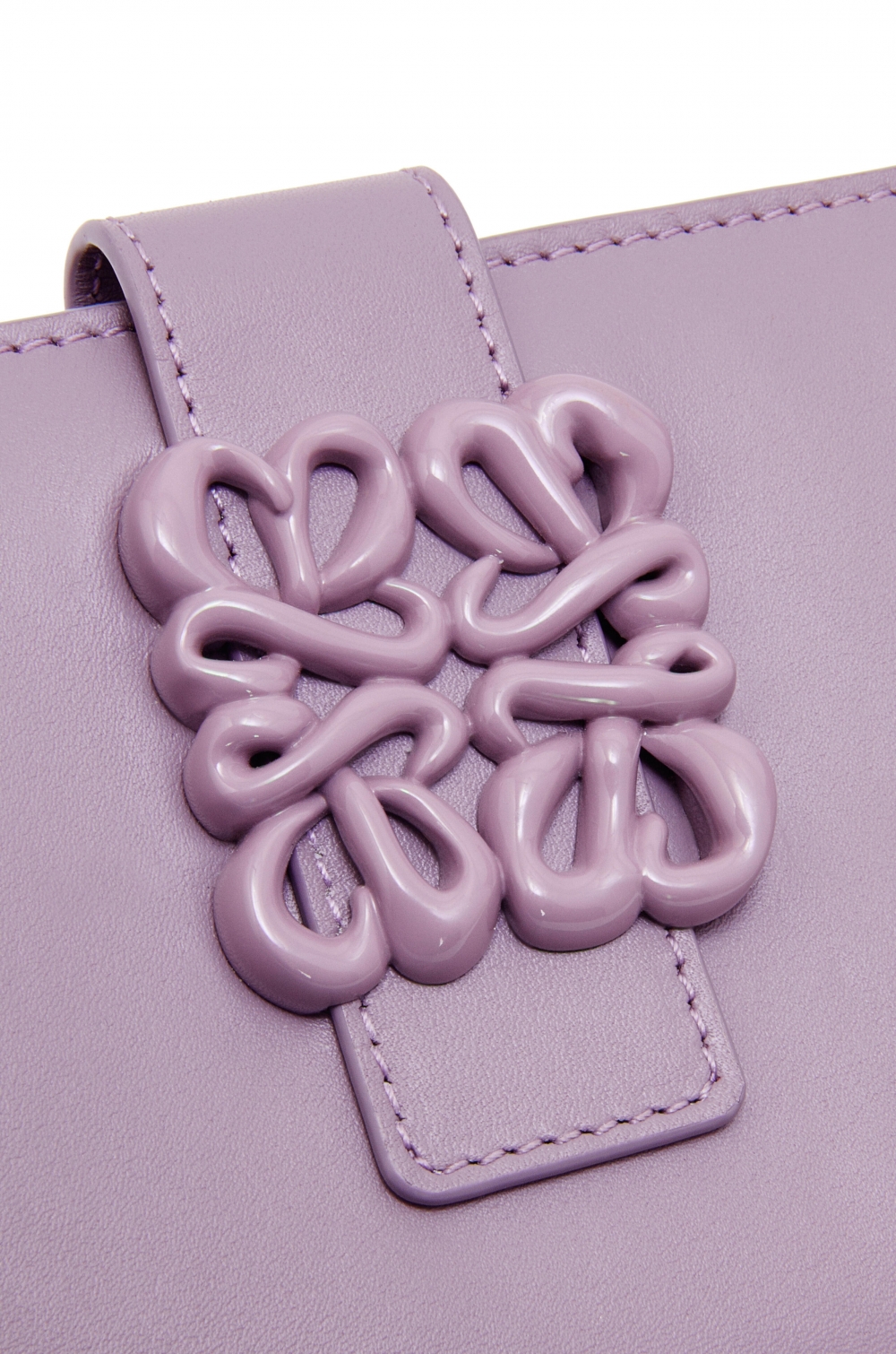 充氣效果的Anagram扣環。